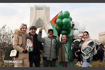 راهپیمایی ۲۲ بهمن در تهران - 3 11
