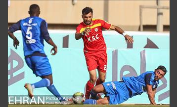 دیدار تیم‌های فولاد خوزستان و استقلال تهران 22