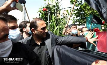 مراسم تشییع و تدفین شهدای گمنام در منطقه ۳ تهران  13