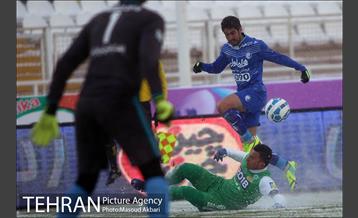 دیدار تیم‌ های فوتبال ماشین سازی تبریز واستقلال تهران