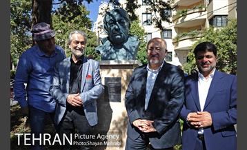 رونمایی از سردیس عزت الله انتظامی 8