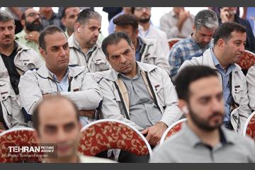 آیین بهره‌برداری از ۲۰۱ دستگاه اتوبوس برقی 32