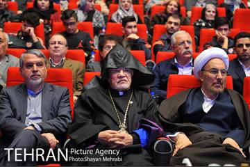 نشست شهردار تهران با رهبران ادیان توحیدی و جمعی از چهره های برجسته اقلیت دینی‎ 16