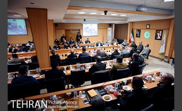 جلسه شورای معاونین، مدیران عامل سازمان ها، شرکت ها و موسسات شهرداری و شهرداران مناطق 22 گانه 13