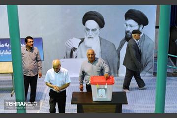 انتخابات چهاردهمین دوره ریاست جمهوری - حسینیه جماران 62