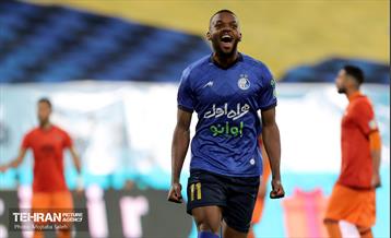 دیدار تیم های فوتبال استقلال تهران و مس کرمان 6