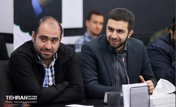 نشست صمیمانه اعضای گروه‌های جهادی با شهردار تهران 9