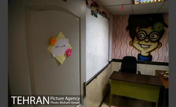 نواختن زنگ مدرسه کودکان کار مرکز پرتو توسط هانیه توسلی 6