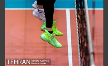 دیدار تیم های والیبال زنان پیکان و سایپا 2