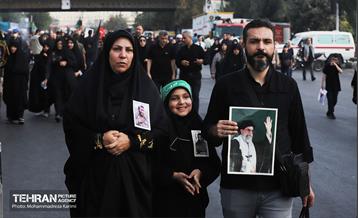 آیین پیاده‌روی جاماندگان اربعین حسینی در مناطق شهرداری تهران 12