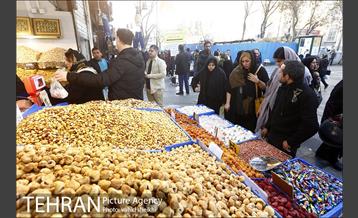 خرید شب یلدا در بازار تهران 3