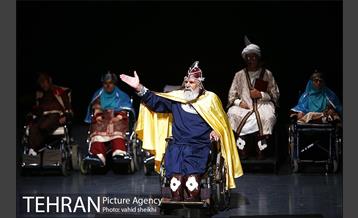 نمایش فاخر رستم و سهراب 17