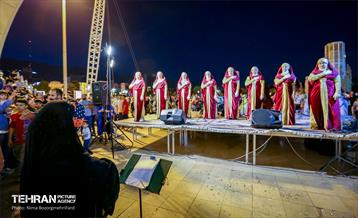 ویژه برنامه ولادت امام رضا(ع) در بوستان آب و آتش 16