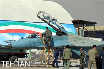 پرواز اسکادران ها بر آسمان پایتخت 9