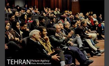 مراسم تجلیل از دانشجویان خانواده های ایثارگران شهرداری 21