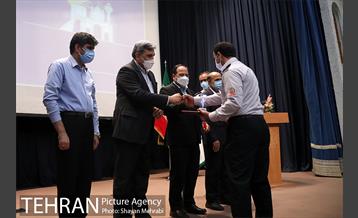 آیین تقدیر از آتش نشانان حریق پالایشگاه تهران 41