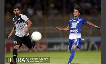 دیدار تیم های استقلال تهران و نفت مسجد سلیمان 26