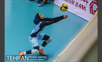 دیدار تیم های والیبال زنان پیکان و سایپا 17