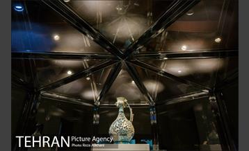 گشت و گذاری در موزه‌های ملی، آبگینه و نقاشی 11