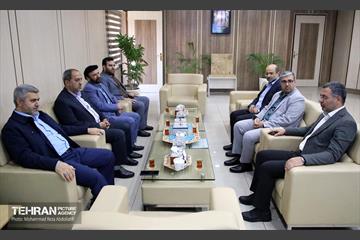 بازدید مدیر اداره کل سرمایه انسانی از منطقه 20 44