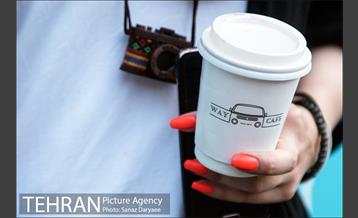 کافه راه سیار پشت فولکس واگن قدیمی‎ 16