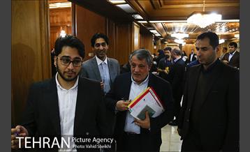 جلسه شورای شهر با حضور شهردار تهران   30