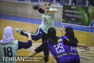 نخستین روز مرحله دوم لیگ هندبال زنان 26