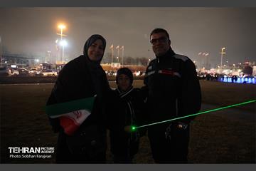نورافشانی جشن پیروزی انقلاب اسلامی در میدان آزادی 4