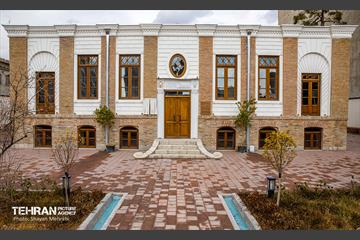عمارت ظهیرالاسلام 10