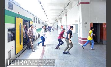 سرویس رسانی مجدد مترو خط 5 در روزهای جمعه 42