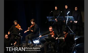 کنسرت آنلاین علیرضا قربانی در تالار وحدت 30