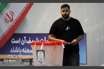 انتخابات چهاردهمین دوره ریاست جمهوری - حسینیه جماران 46