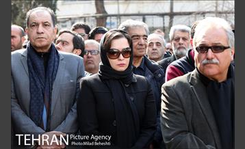 مراسم تشییع پیکر علی معلم 4