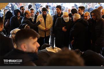 مراسم تشییع مرحوم محمدهادی چمران برادر مهدی چمران 3