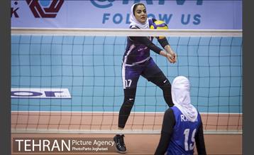 دیدار تیم‌های والیبال شهرداری قزوین و سروقامتان بابل 19