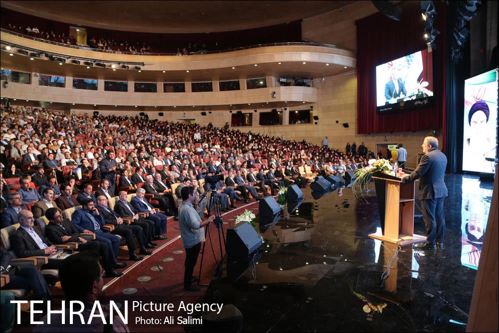 گرامیداشت روز کارمند در برج میلاد 14