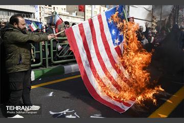راهپیمایی ۲۲ بهمن در تهران -۱ 24