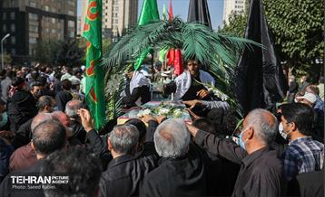 مراسم تشییع و خاکسپاری دوشهید گمنام دفاع مقدس در دریاچه چیتگر 3