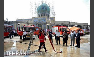 بازدید اعضای شورای اسلامی شهر از نمایشگاه آتش نشانی 37