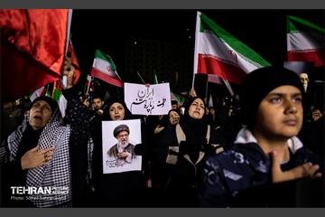 مراسم عزاداری شهادت رهبر انقلاب اسلامی در میدان ولیعصر(عج)