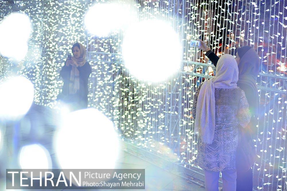 | ویدئو | تونل های نوری به مناسبت دهه کرامت