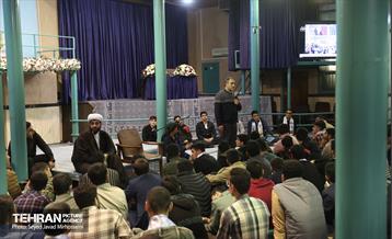 نشست صمیمانه شهردار تهران با دانش آموزان بسیجی سراسر کشور 47
