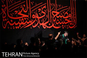 عزاداری سیاه پوشان در هیئت ریحانة الحسین  11