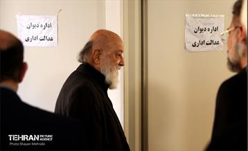 بازدید رئیس شورای شهر از مرکز حقوقی شهرداری تهران 37