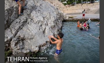 آبتنی تابستانی در چشمه علی 4