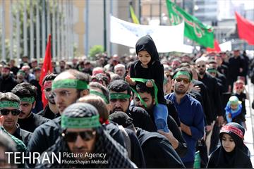 عزاداری عاشورا در میدان شهید طهرانی مقدم 9