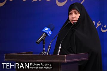 تجلیل از خانواده شهدای آتش‌نشان حادثه پلاسکو با حضور شهردار تهران 34