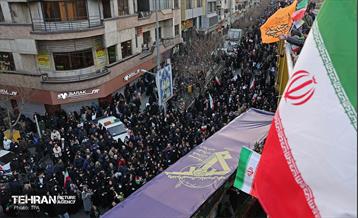 تشییع پیکر ۱۰۰ شهید مردمی و مدافع امنیت در تهران - 1 4