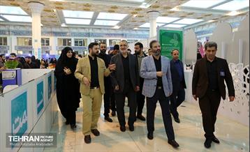 حضور شهردار تهران در نمایشگاه قرآن 37