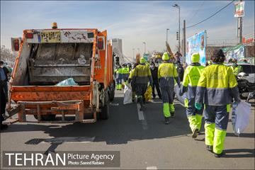 خدمات شهرداری تهران در پایان راهپیمایی ۲۲ بهمن-2 11